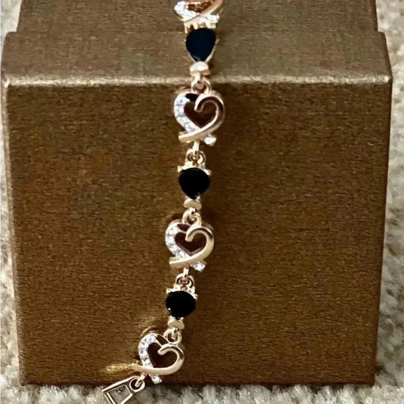 18k gold plated black crystal bracelet stunning and elegant - Picture 2 of 6